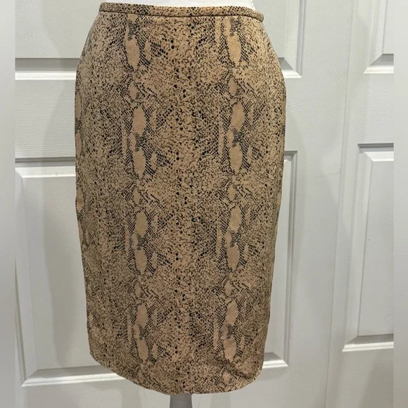 Dana Buchman 100% Silk Snake Print Pencil Skirt Size 4 Neutral - Picture 3 of 13